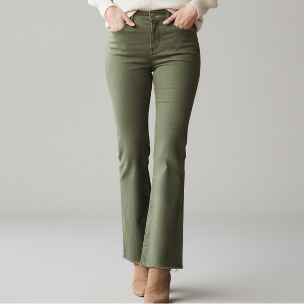 Anthropologie flare leg Jeans Olive Green size 0/24 NEW